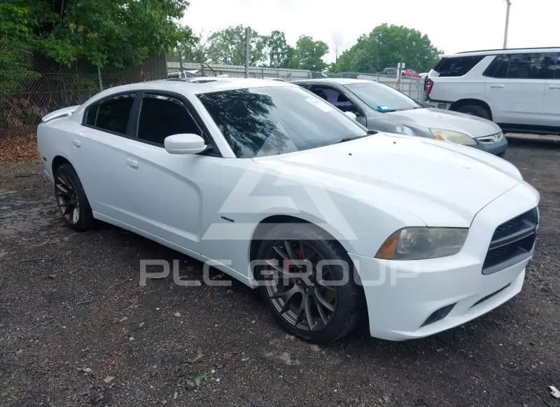 2013 Dodge CHARGER photo