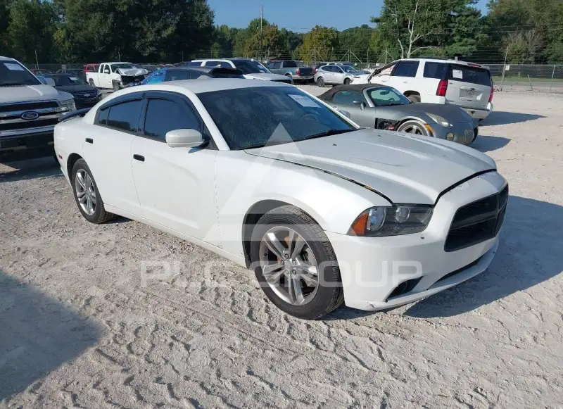 2013 Dodge CHARGER фото