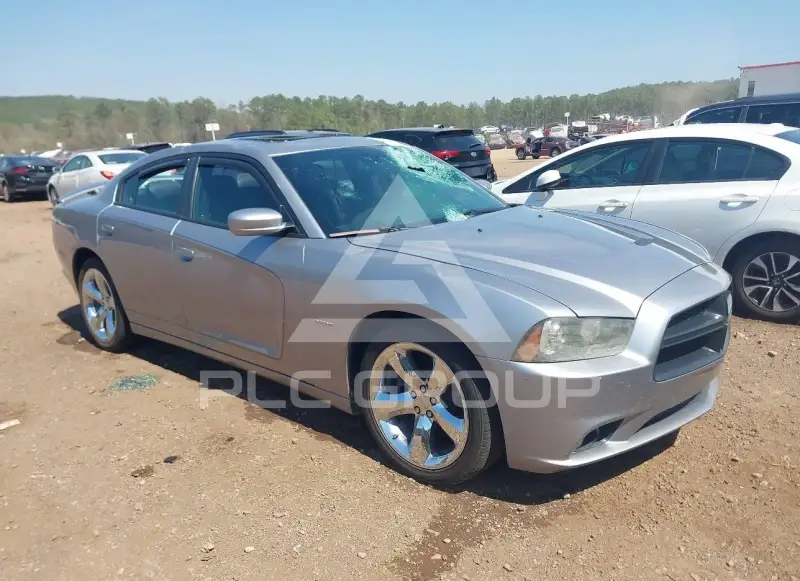 2013 Dodge CHARGER photo