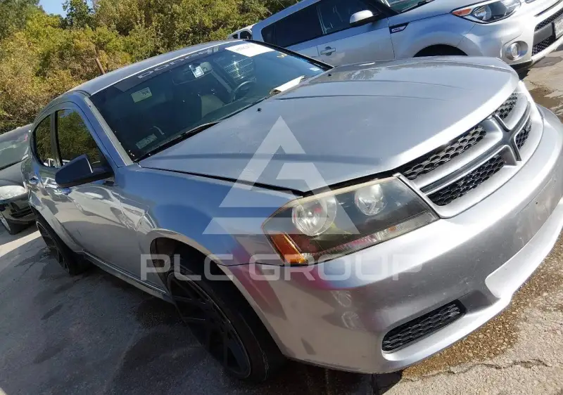 2013 Dodge AVENGER photo