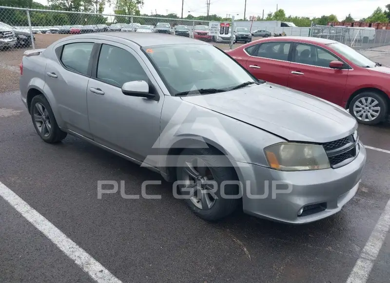 2013 Dodge AVENGER photo