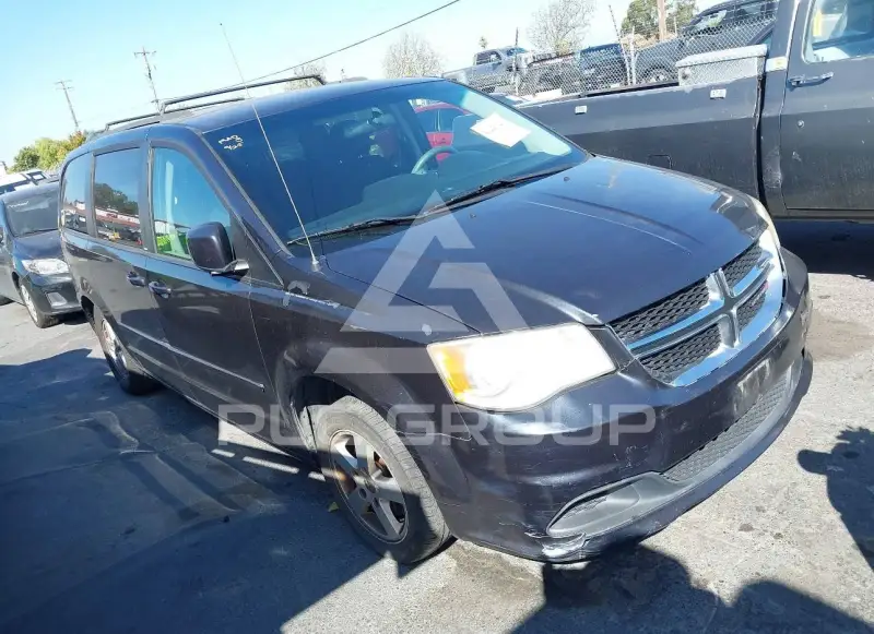 2013 Dodge Grand Caravan фото