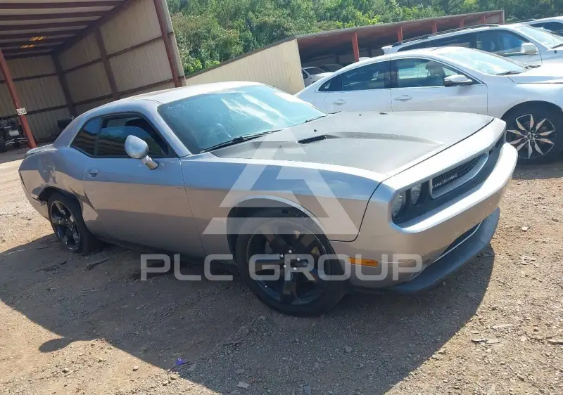 2013 Dodge CHALLENGER photo