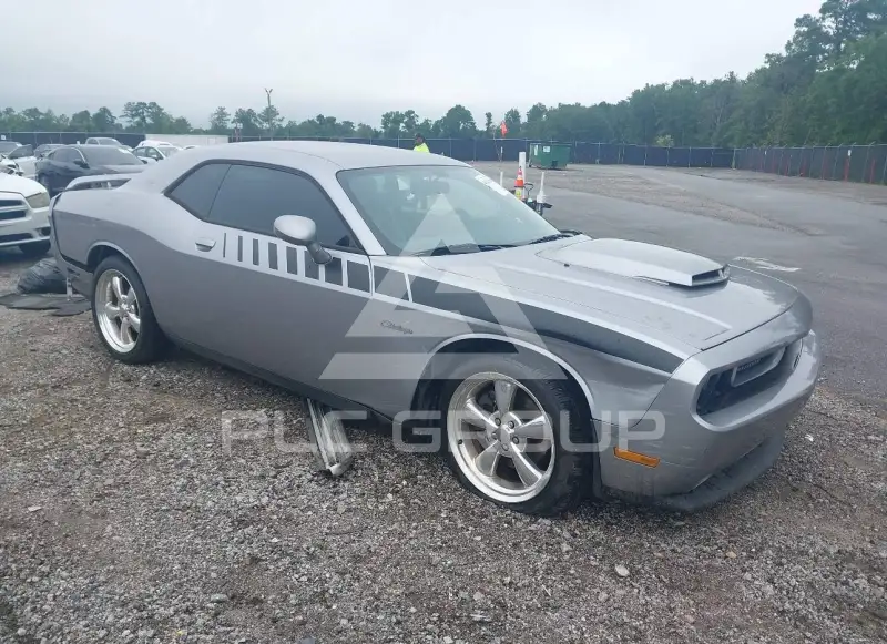 2013 Dodge CHALLENGER фото