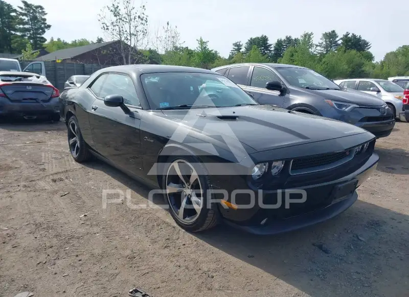 2013 Dodge CHALLENGER photo