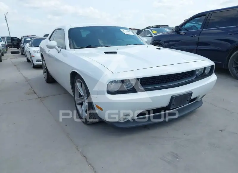 2013 Dodge CHALLENGER фото