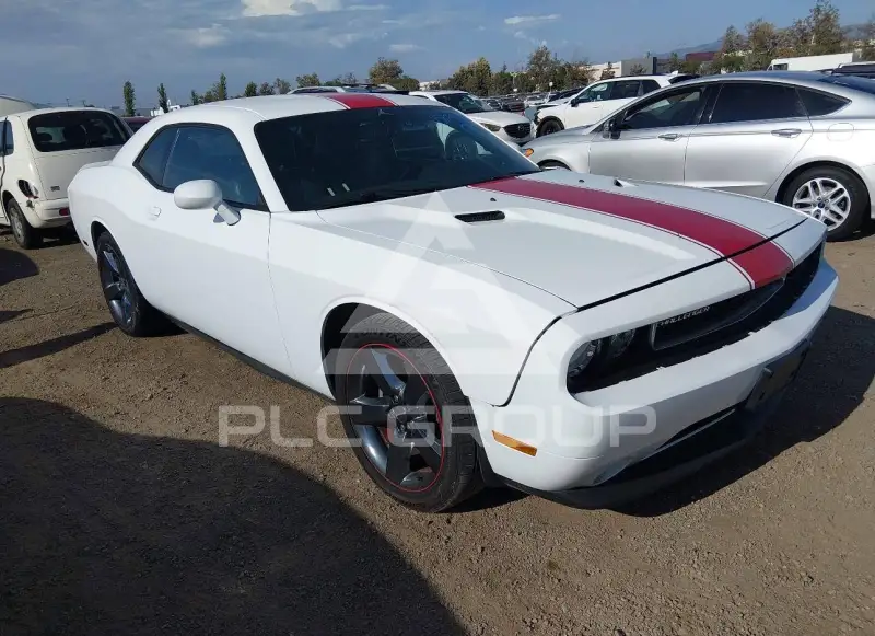 2013 Dodge CHALLENGER фото