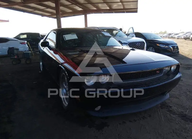 2013 Dodge CHALLENGER фото