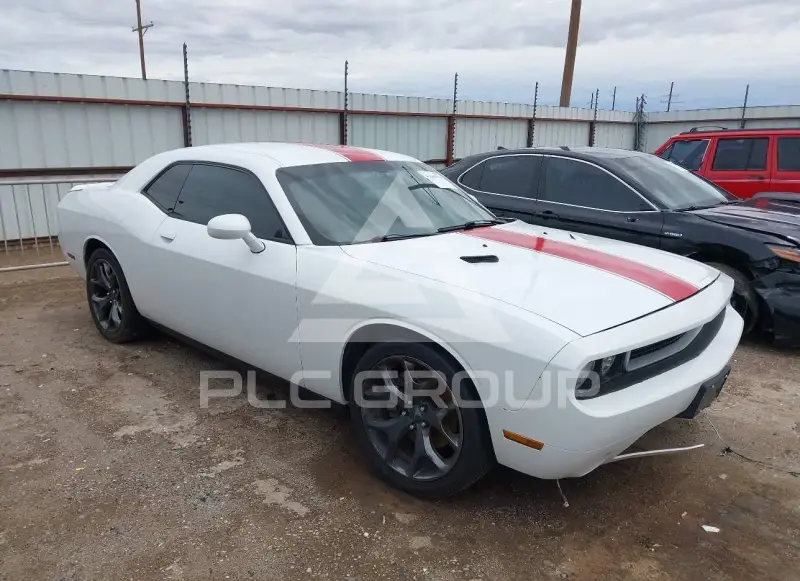 2013 Dodge CHALLENGER photo