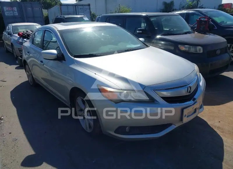 2013 Acura ILX photo