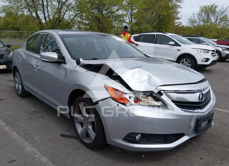 2013 Acura ILX photo