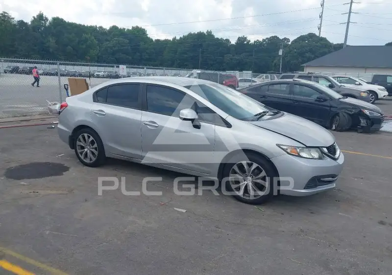 2013 Honda CIVIC фото