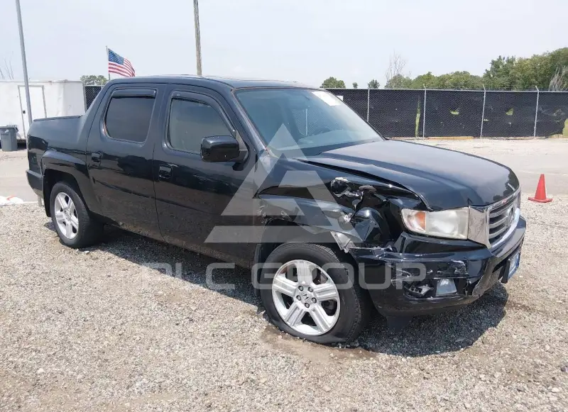 2013 Honda RIDGELINE photo