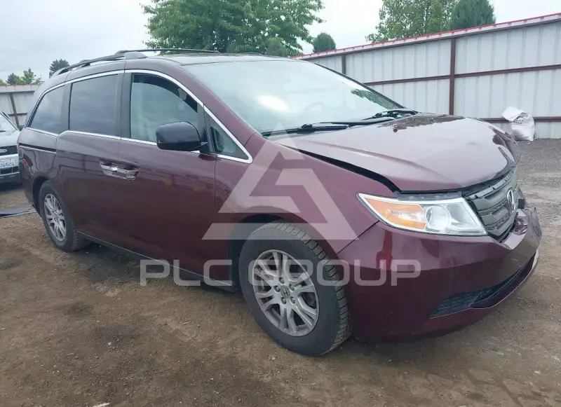 2013 Honda ODYSSEY photo