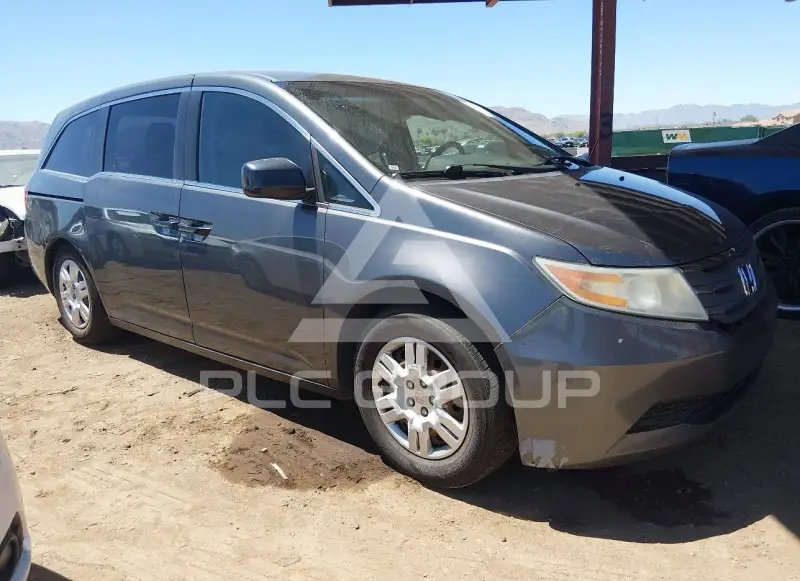 2013 Honda ODYSSEY фото