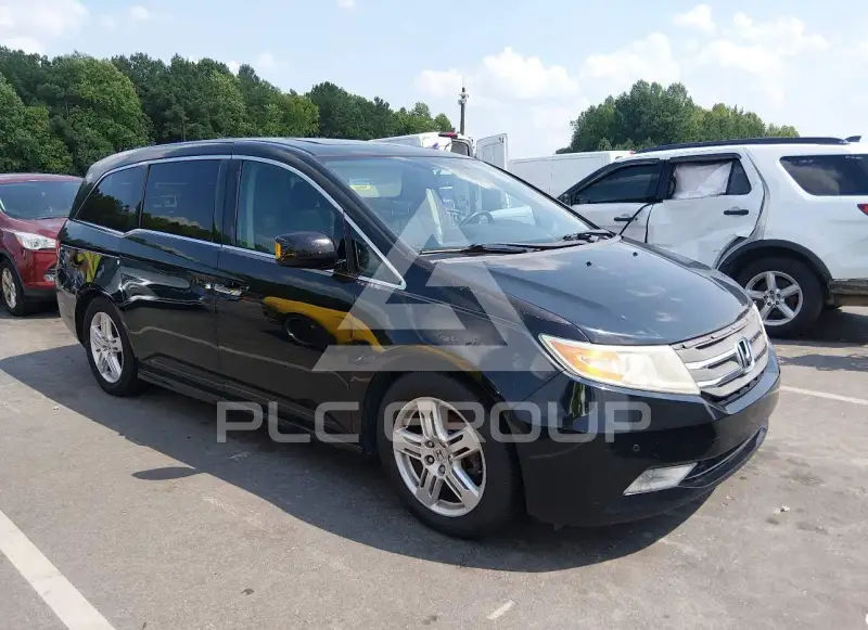 2013 Honda ODYSSEY фото