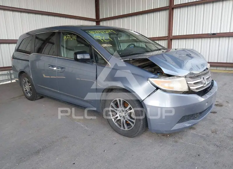 2013 Honda ODYSSEY фото