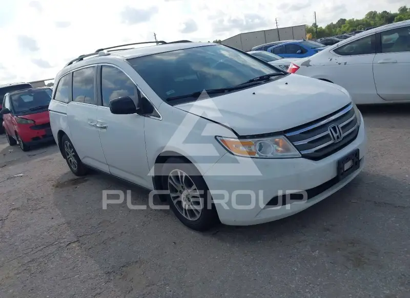 2013 Honda ODYSSEY фото