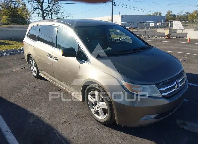 2013 Honda ODYSSEY photo