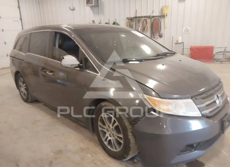 2013 Honda ODYSSEY photo