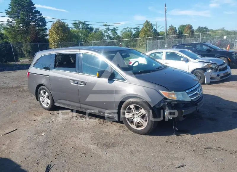 2013 Honda ODYSSEY photo