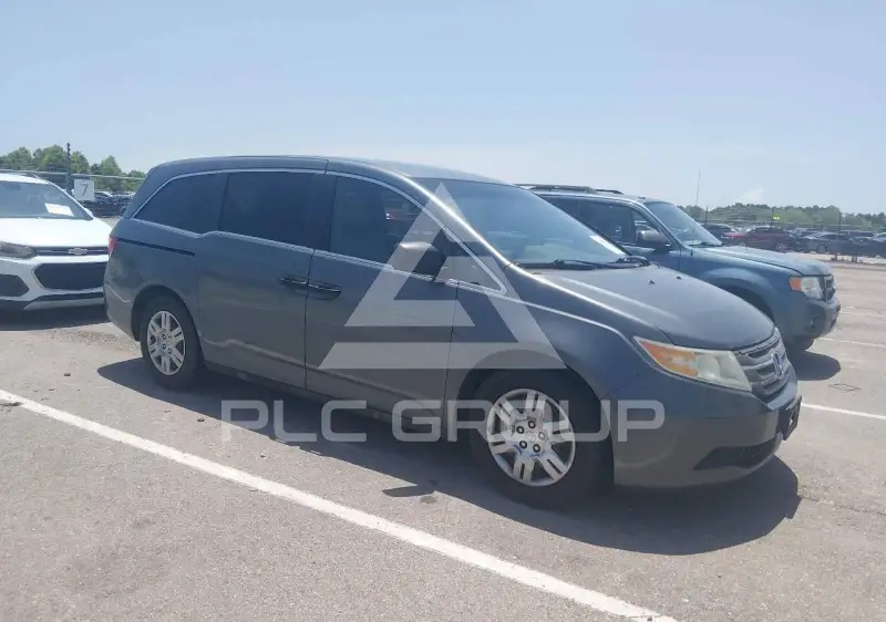 2013 Honda ODYSSEY фото