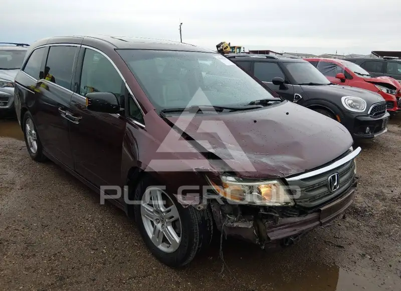 2013 Honda ODYSSEY фото