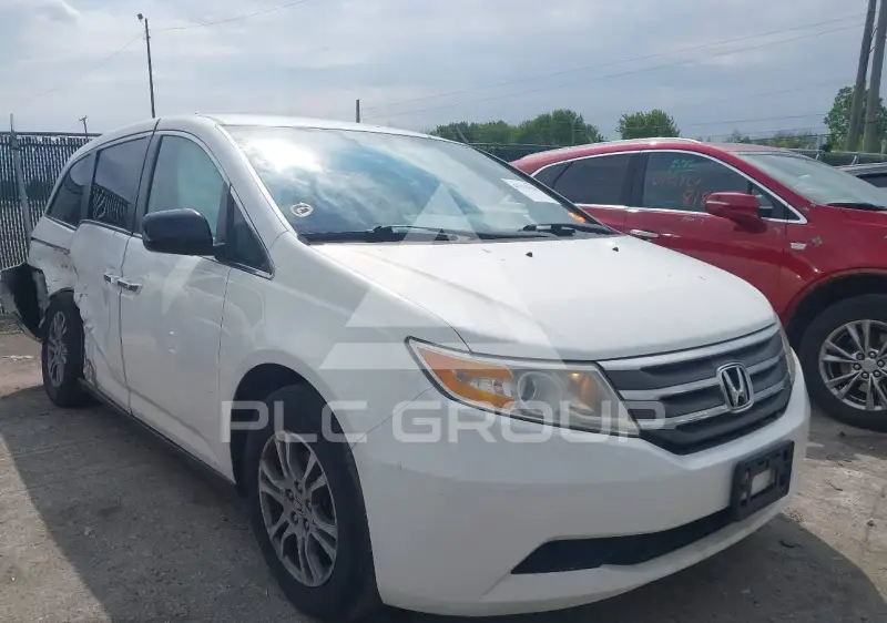 2013 Honda ODYSSEY photo