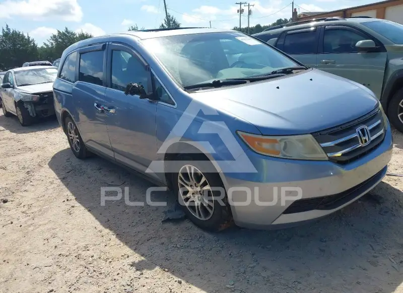 2013 Honda ODYSSEY photo