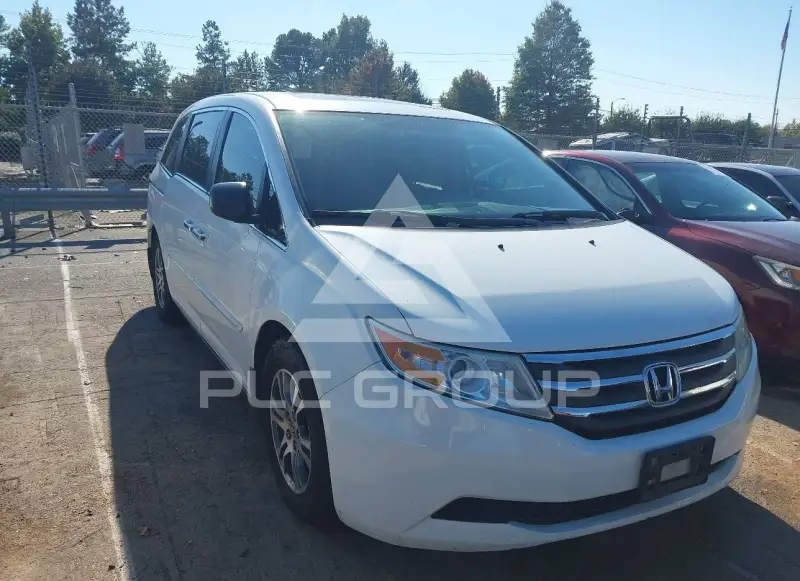 2013 Honda ODYSSEY photo