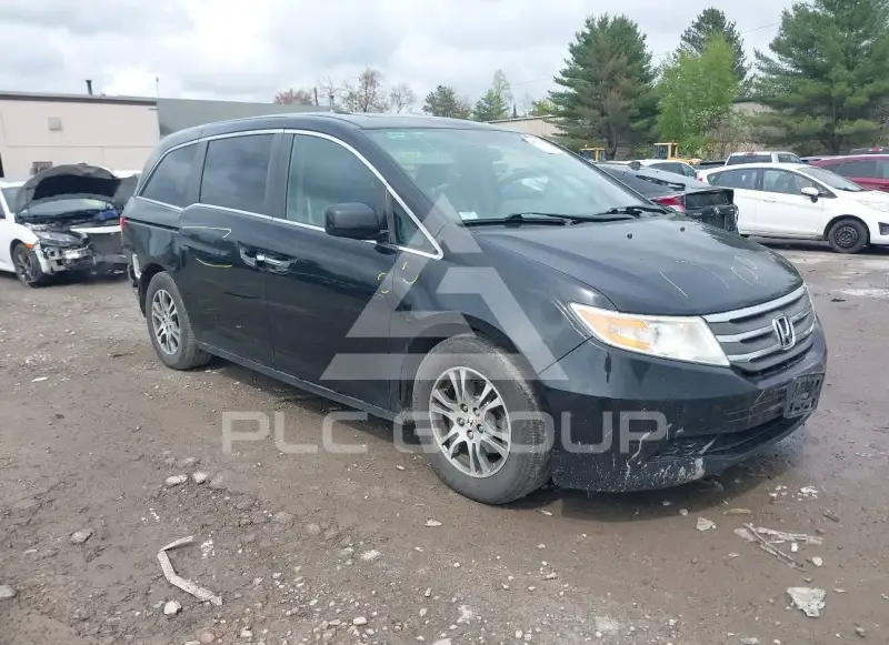 2013 Honda ODYSSEY photo