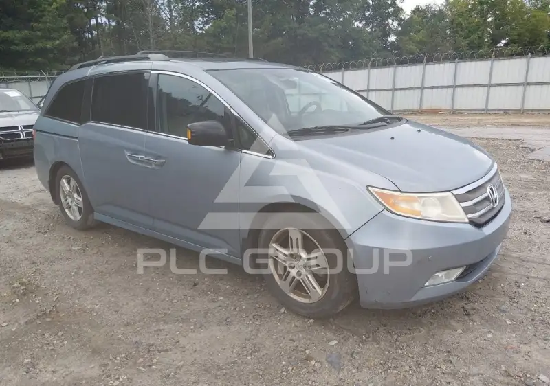 2013 Honda ODYSSEY фото