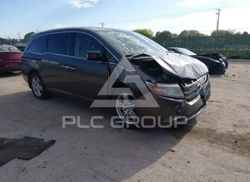 2013 Honda ODYSSEY фото