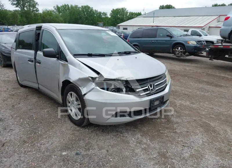 2013 Honda ODYSSEY фото