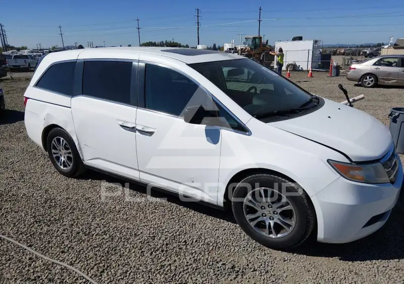 2013 Honda ODYSSEY фото