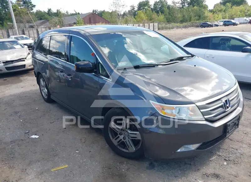 2013 Honda ODYSSEY photo