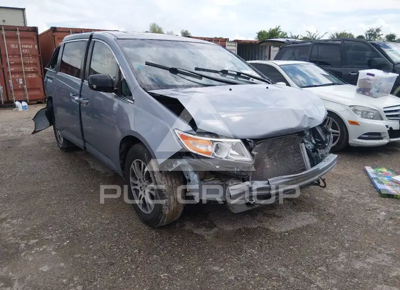 2013 Honda ODYSSEY фото