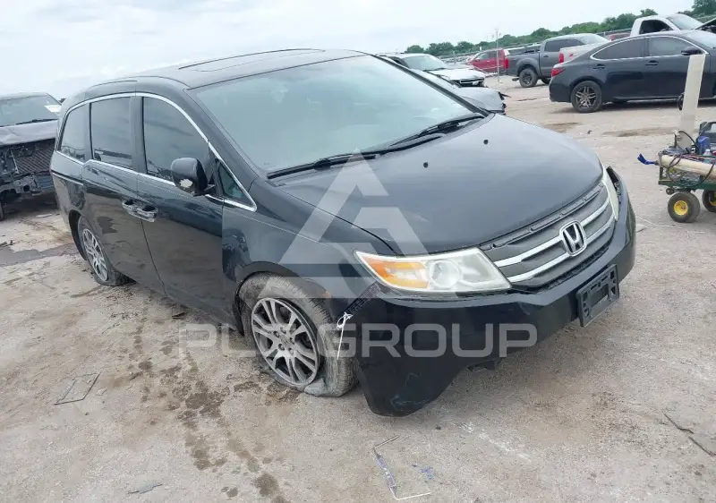 2013 Honda ODYSSEY фото