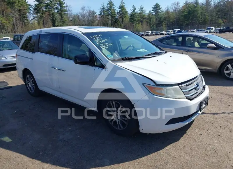 2013 Honda ODYSSEY фото