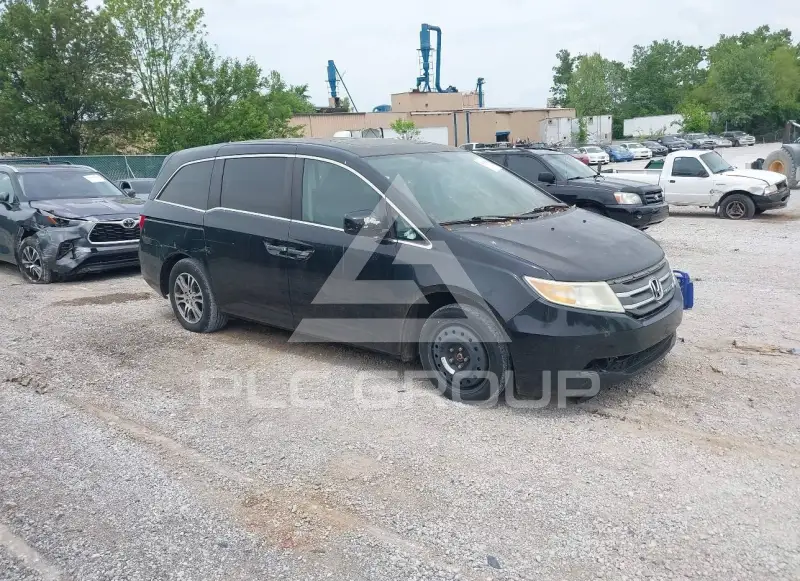2013 Honda ODYSSEY фото