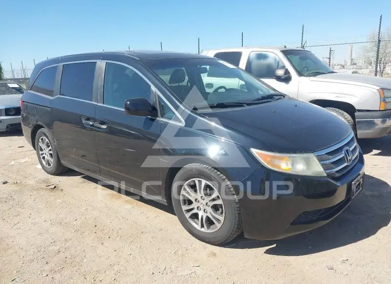 2013 Honda ODYSSEY photo