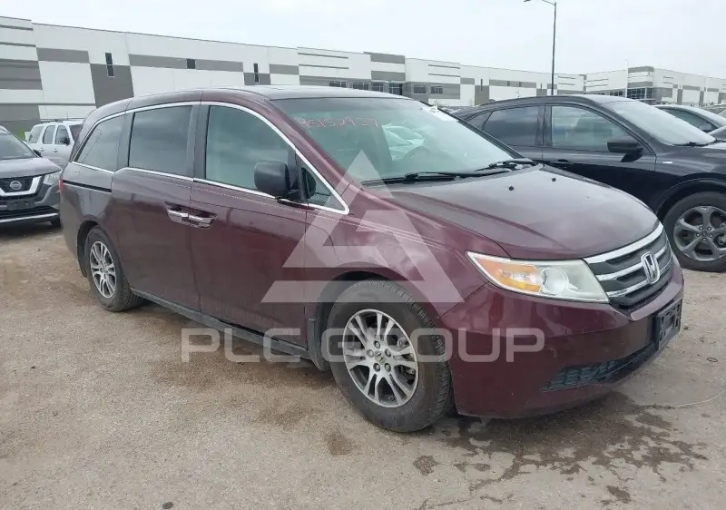 2013 Honda ODYSSEY photo