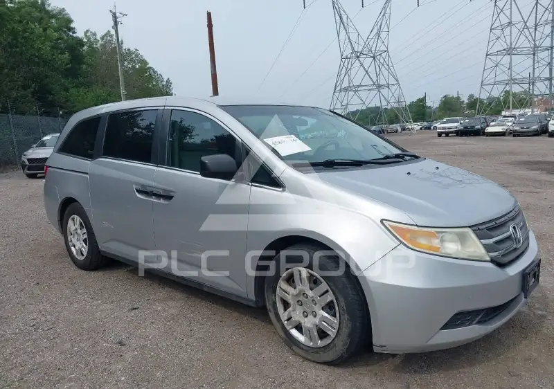 2013 Honda ODYSSEY photo