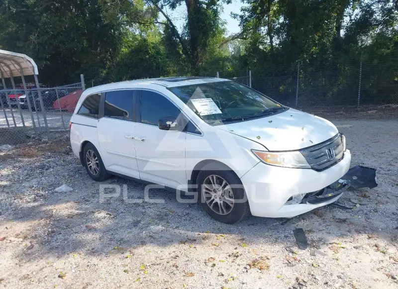 2013 Honda ODYSSEY фото
