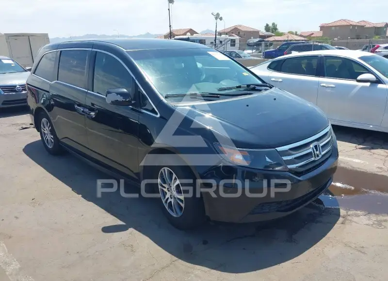 2013 Honda ODYSSEY фото