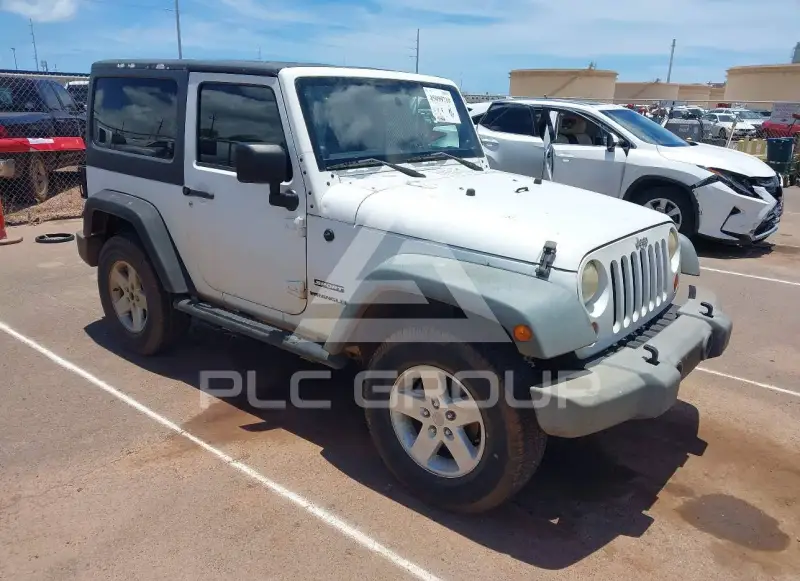 2013 Jeep WRANGLER фото