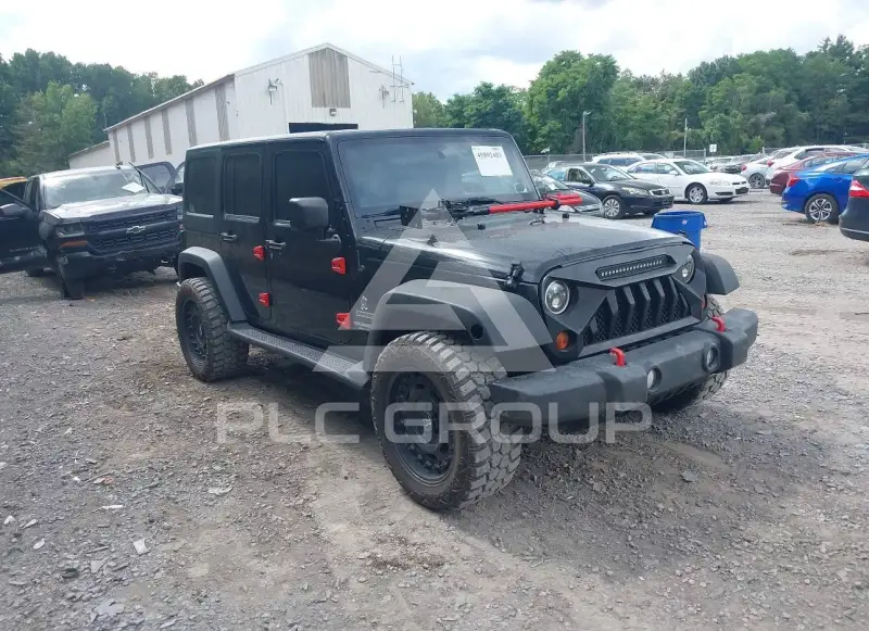 2013 Jeep WRANGLER фото