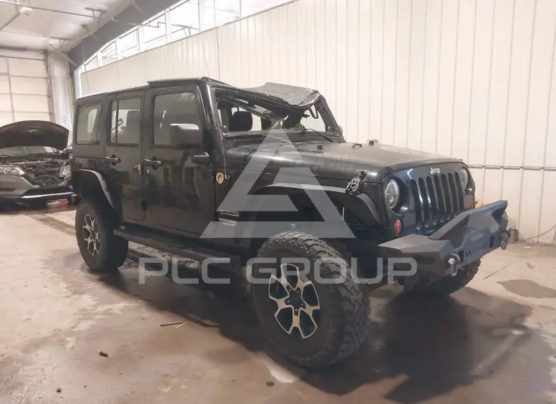 2013 Jeep WRANGLER фото