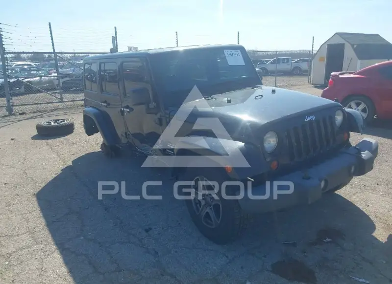 2013 Jeep WRANGLER фото