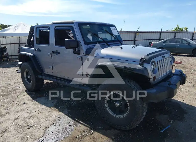 2013 Jeep WRANGLER фото